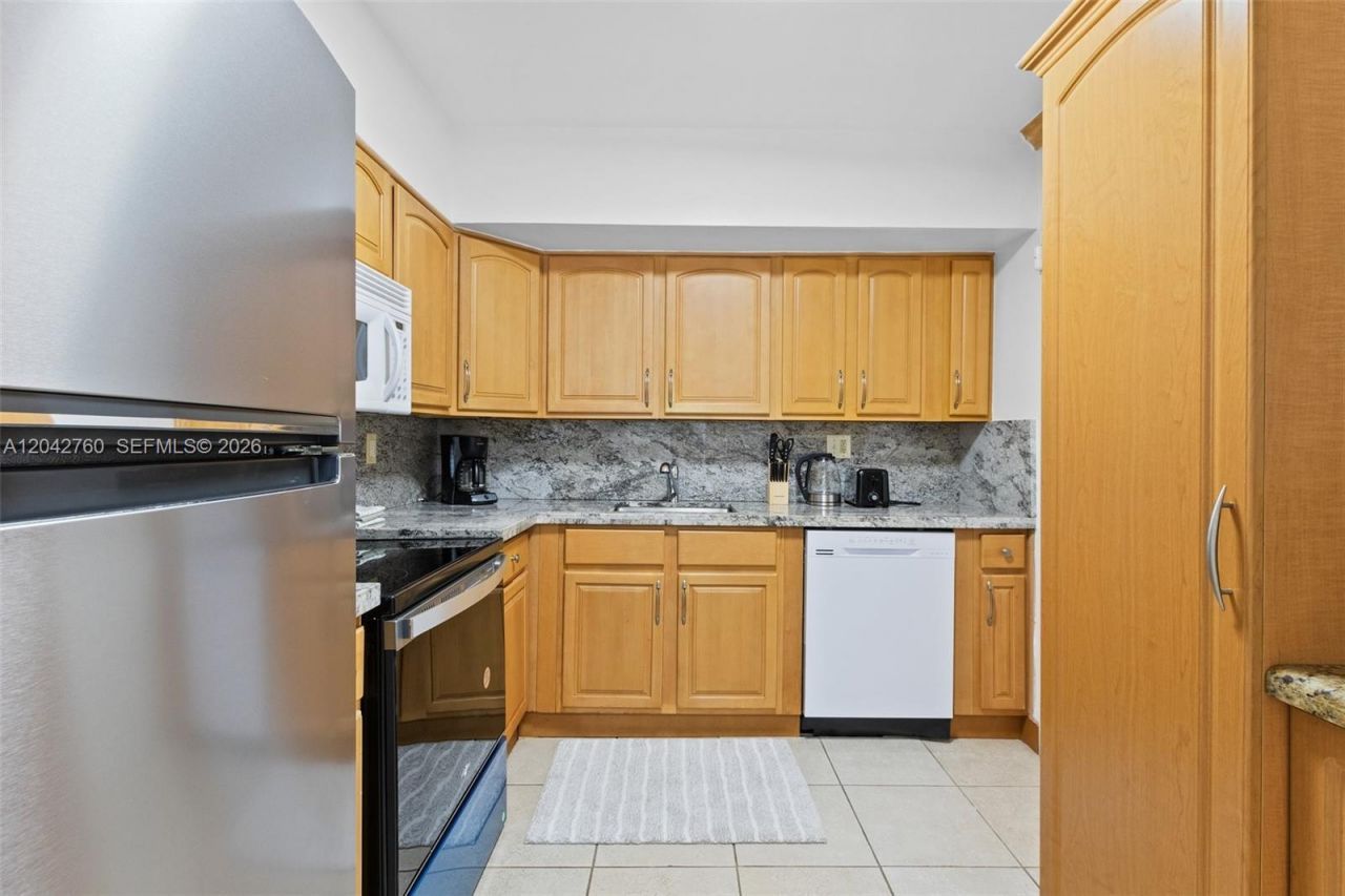3725 S Ocean Dr , Unit 921, Hollywood, FL 33019 Photo