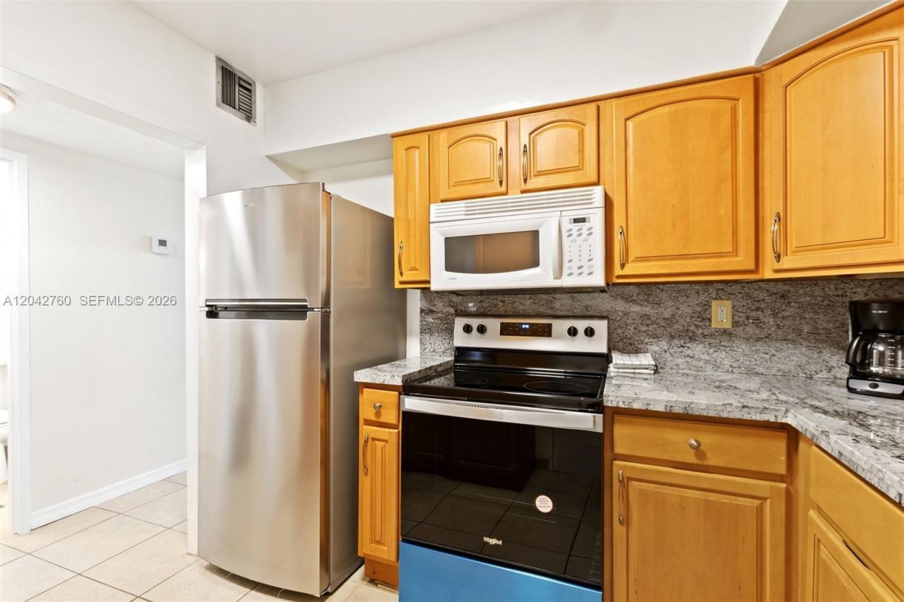 3725 S Ocean Dr , Unit 921, Hollywood, FL 33019 Photo