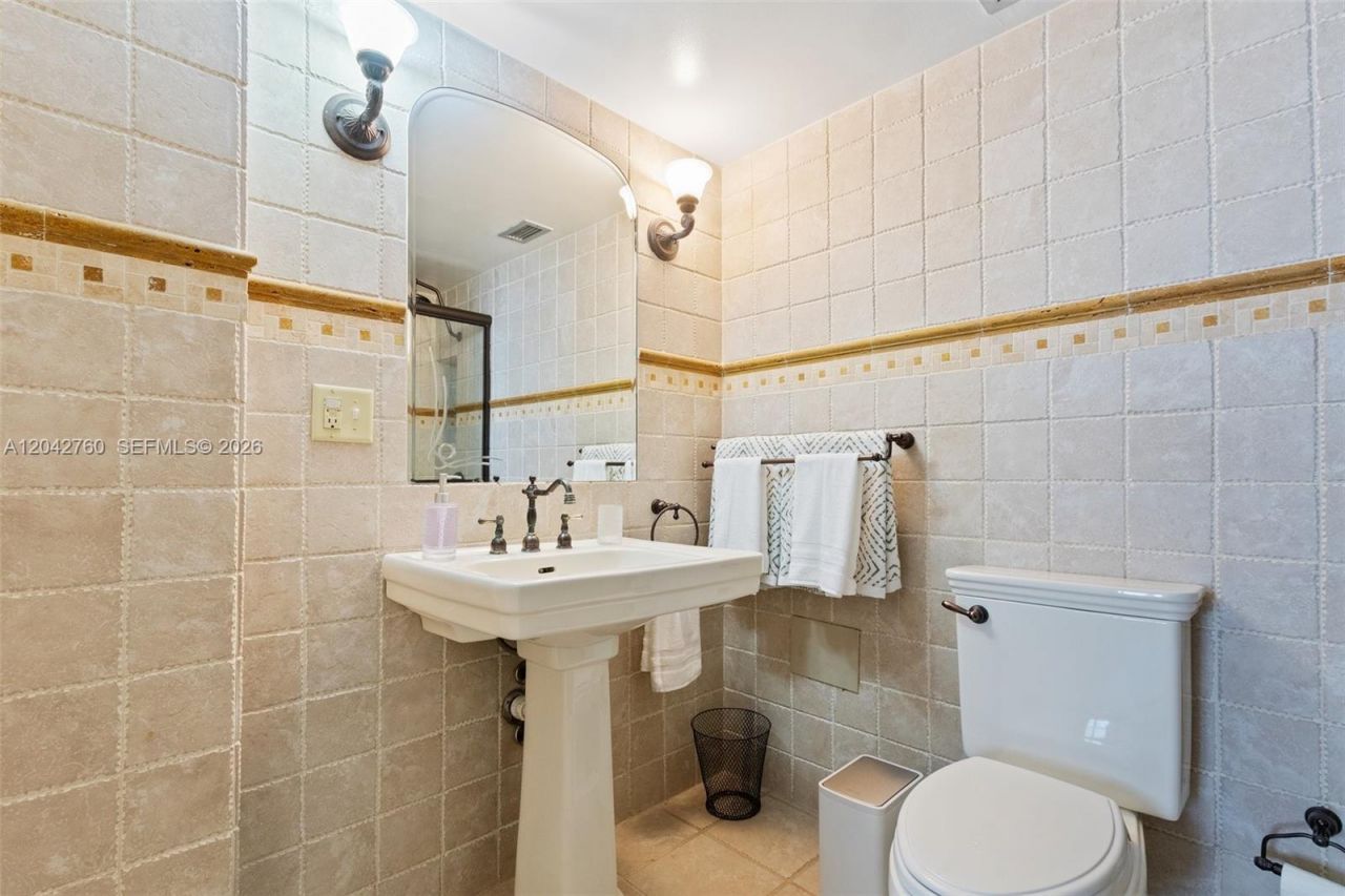 3725 S Ocean Dr , Unit 921, Hollywood, FL 33019 Photo