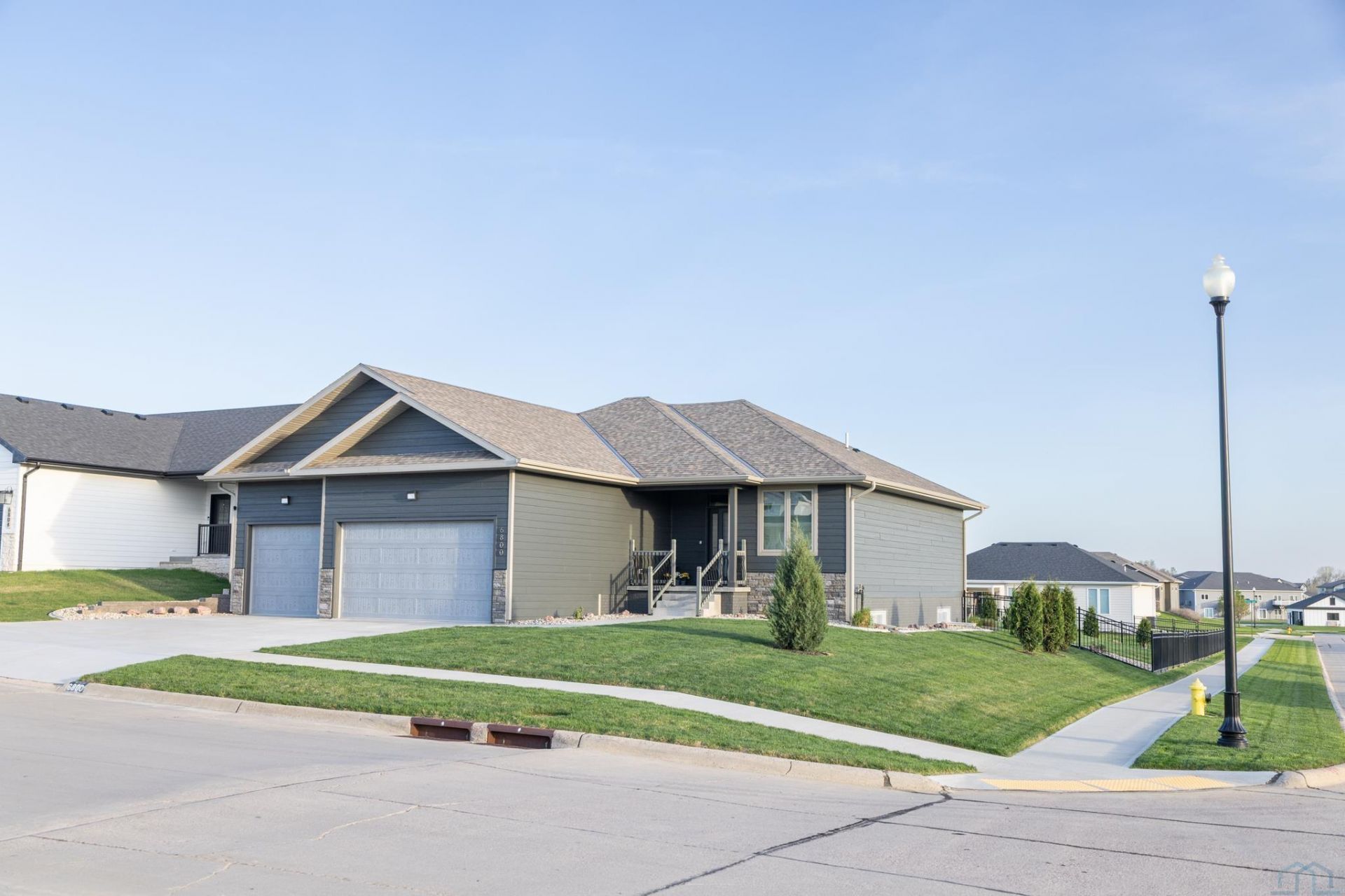 6800 Brookside Dr., Sioux City, IA 51106 Main Photo