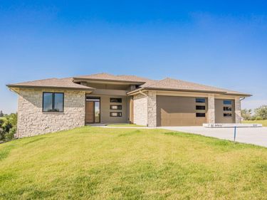 54901 GLOVER Road, GLENWOOD, IA 51534