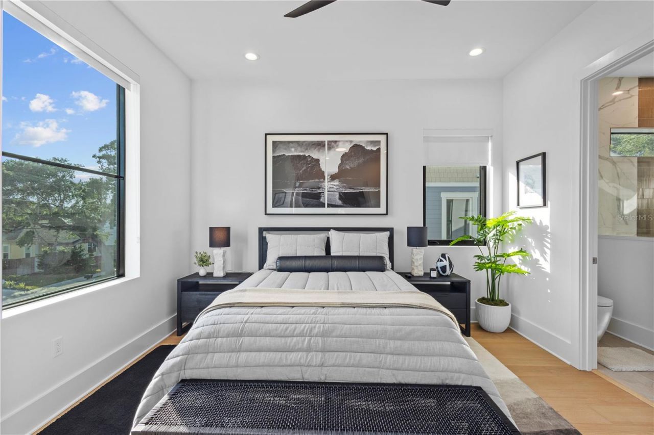 805 W Indiana Avenue, Tampa, FL 33603 Photo
