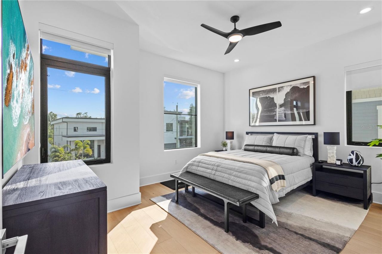 805 W Indiana Avenue, Tampa, FL 33603 Photo