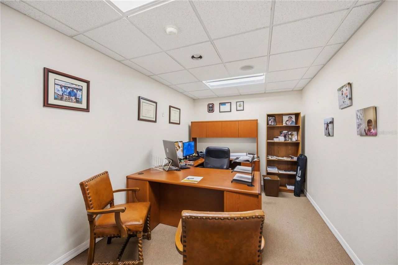 241 Nokomis Avenue S, Venice, FL 34285 Photo