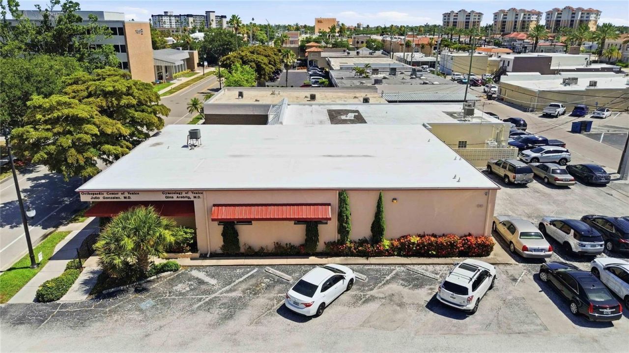 241 Nokomis Avenue S, Venice, FL 34285 Photo
