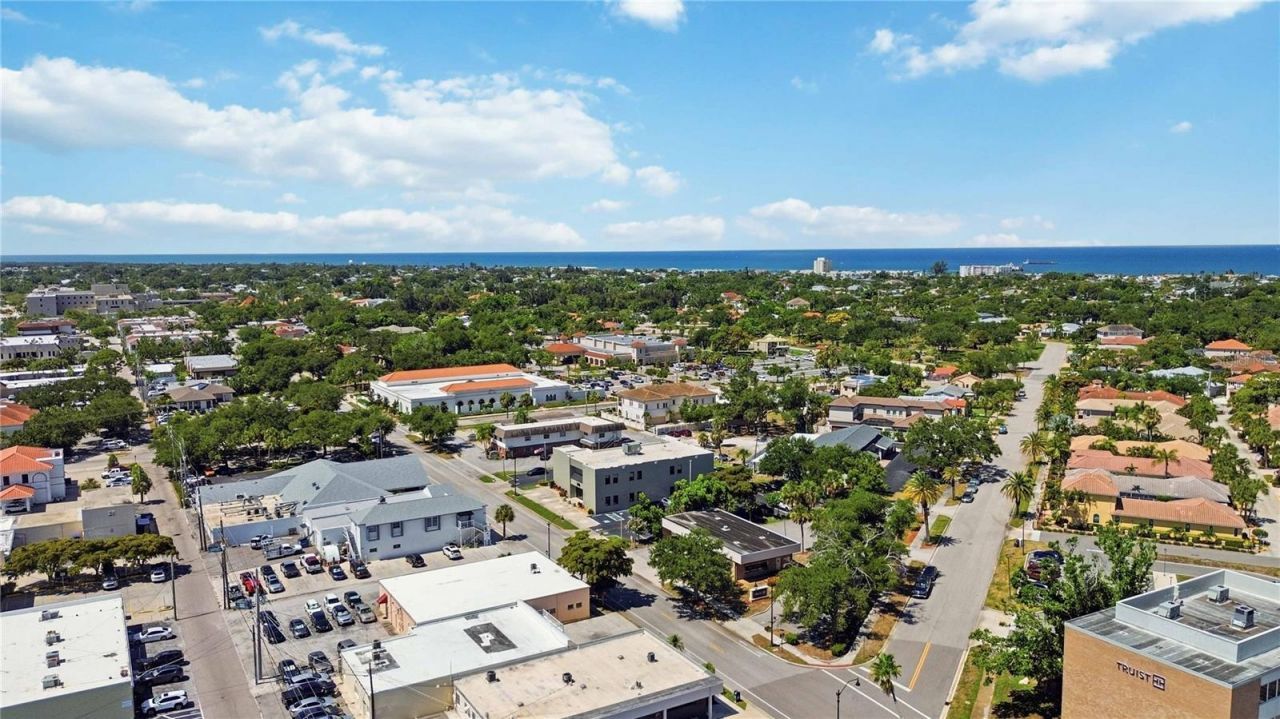 241 Nokomis Avenue S, Venice, FL 34285 Photo