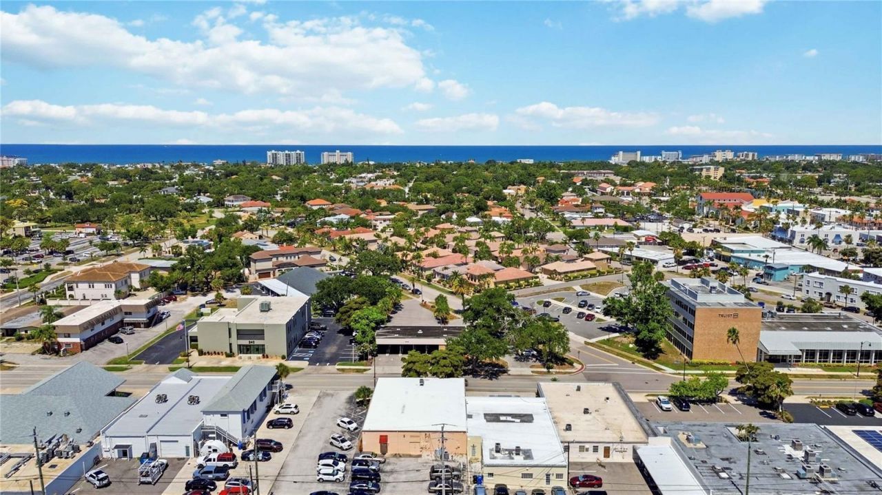 241 Nokomis Avenue S, Venice, FL 34285 Photo