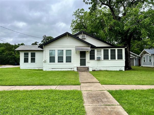 1002 Gregg Street, Unit CB, Denton, TX 76201