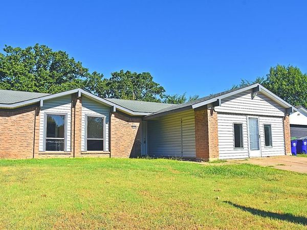 4225 Ambassador Way, Balch Springs, TX 75180