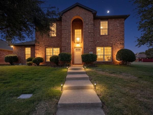 1236 Blue Brook Drive, Rockwall, TX 75087