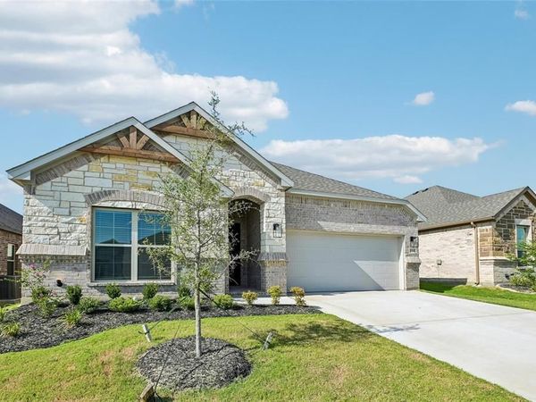 1045 Nighthawk Trail, Alvarado, TX 76009