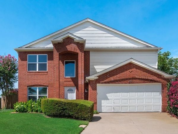 204 Edmundson Court, Arlington, TX 76002