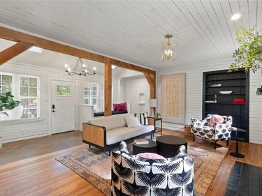 619 N Hampton, Dallas, TX 75208