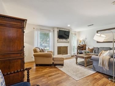7623 Riverbrook Drive, Unit 17, Dallas, TX 75230