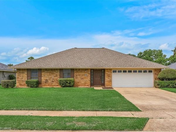 424 Westwood Drive, Bossier City, LA 71111