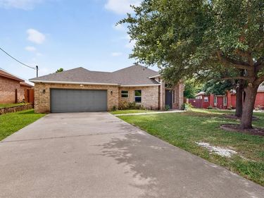 2230 Larry Drive, Dallas, TX 75228