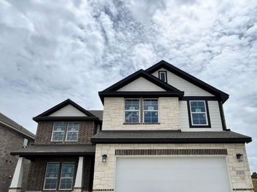 1005 Pecan Tree Lane, Fort Worth, TX 76108