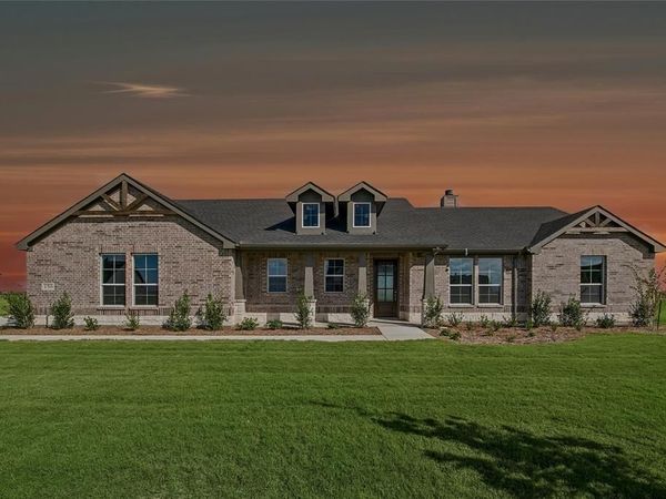 150 Sunny Side Road, Valley View, TX 76272