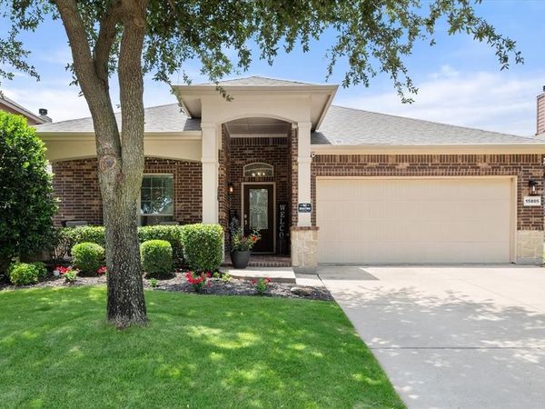 15805 Carlton Oaks Drive, Fort Worth, TX 76177