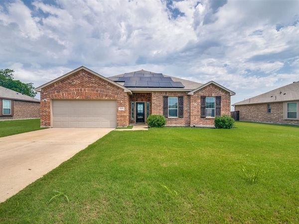 465 Collin Street , Nevada, TX 75173