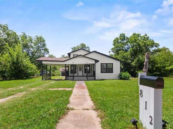 812 E Sumpter , Mexia, TX 76667