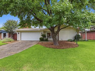2953 Silverton Drive, Dallas, TX 75229