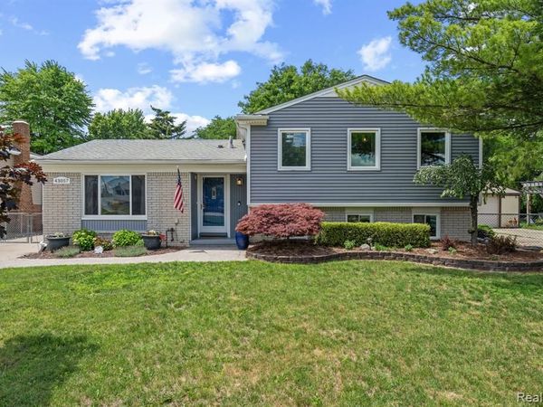 43057 Bond Court, Sterling Heights, MI 48313