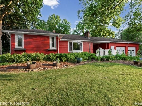 416 E Maple Street, Mason, MI 48854