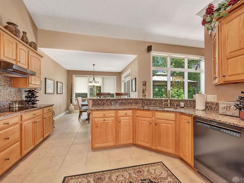 1271 Oakleaf Drive, Beavercreek, OH 45434 Photo 19