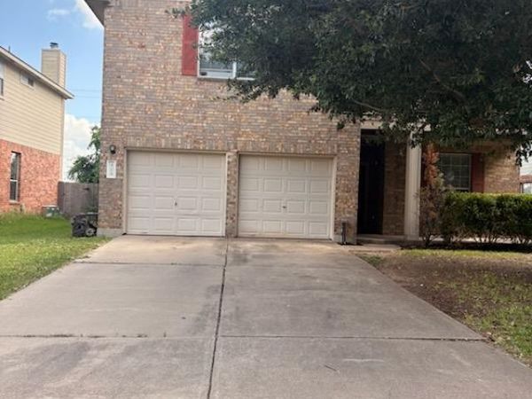 408 Mossy Rock DR, Hutto, TX 78634