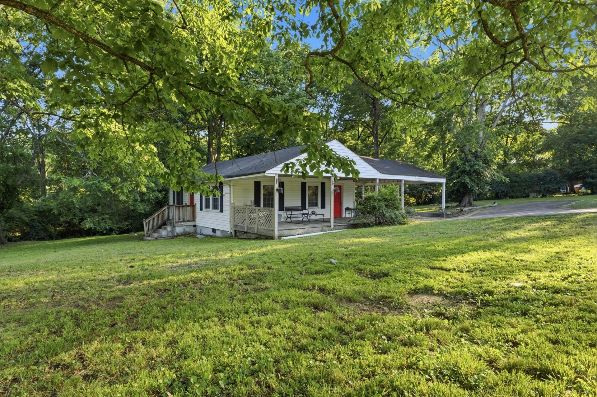 123 Larchmont Dr, Madison, TN 37115 Main Photo