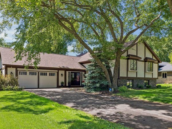 14315 Wedgeway Court, Eden Prairie, MN 55346