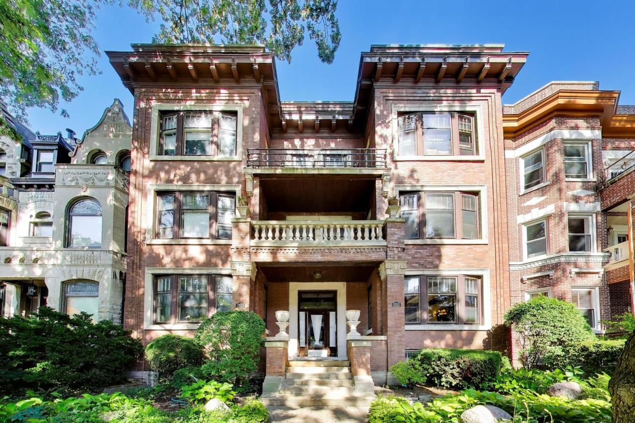5525 S Cornell Avenue, Unit 4, Chicago, IL 60637 Main Photo