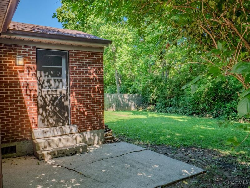 2432 Bracebridge Drive, Colerain Township, OH 45231 Photo 21