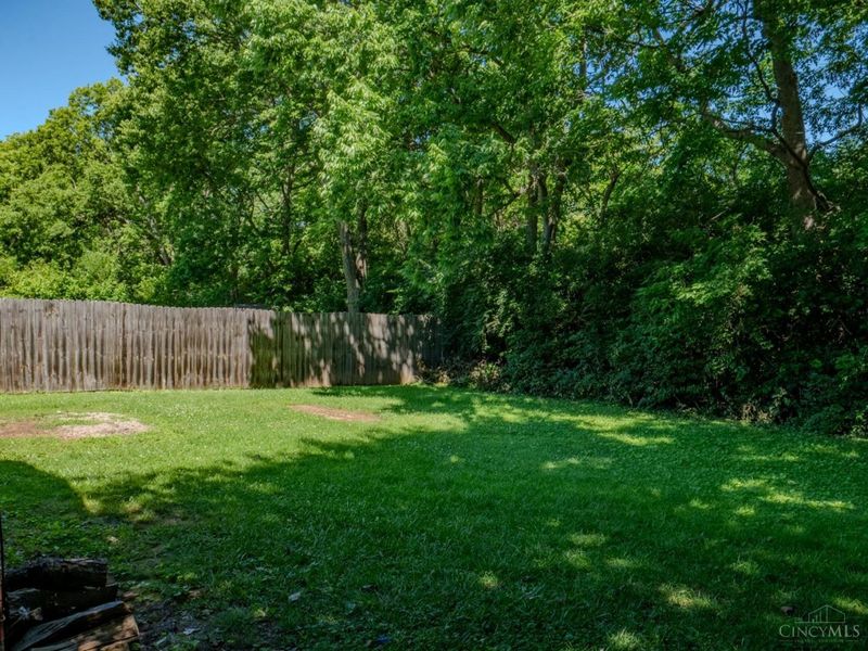 2432 Bracebridge Drive, Colerain Township, OH 45231 Photo 23