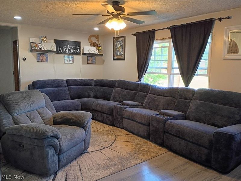 3801 Beck Avenue, Louisville, OH 44641 Photo 8