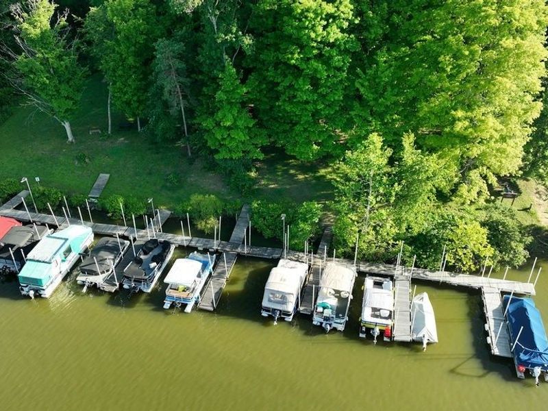6054 W Lakeside Drive SW, Sherrodsville, OH 44675 Photo 10