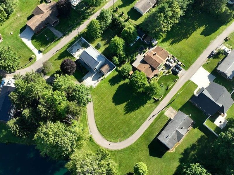 6054 W Lakeside Drive SW, Sherrodsville, OH 44675 Photo 6
