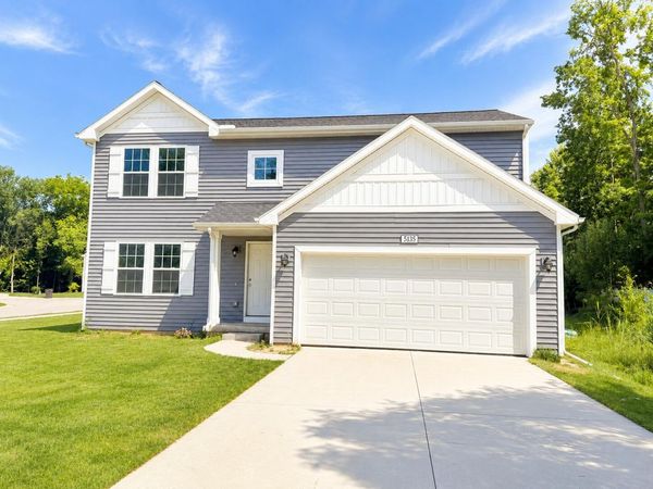 5135 N Morgan Lane SE, Caledonia, MI 49316