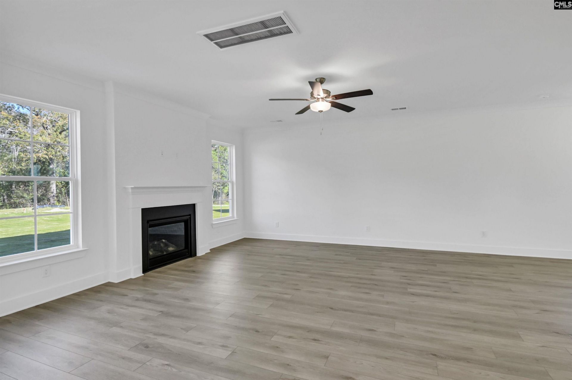 632 Thunder Gulch Avenue Photo 10