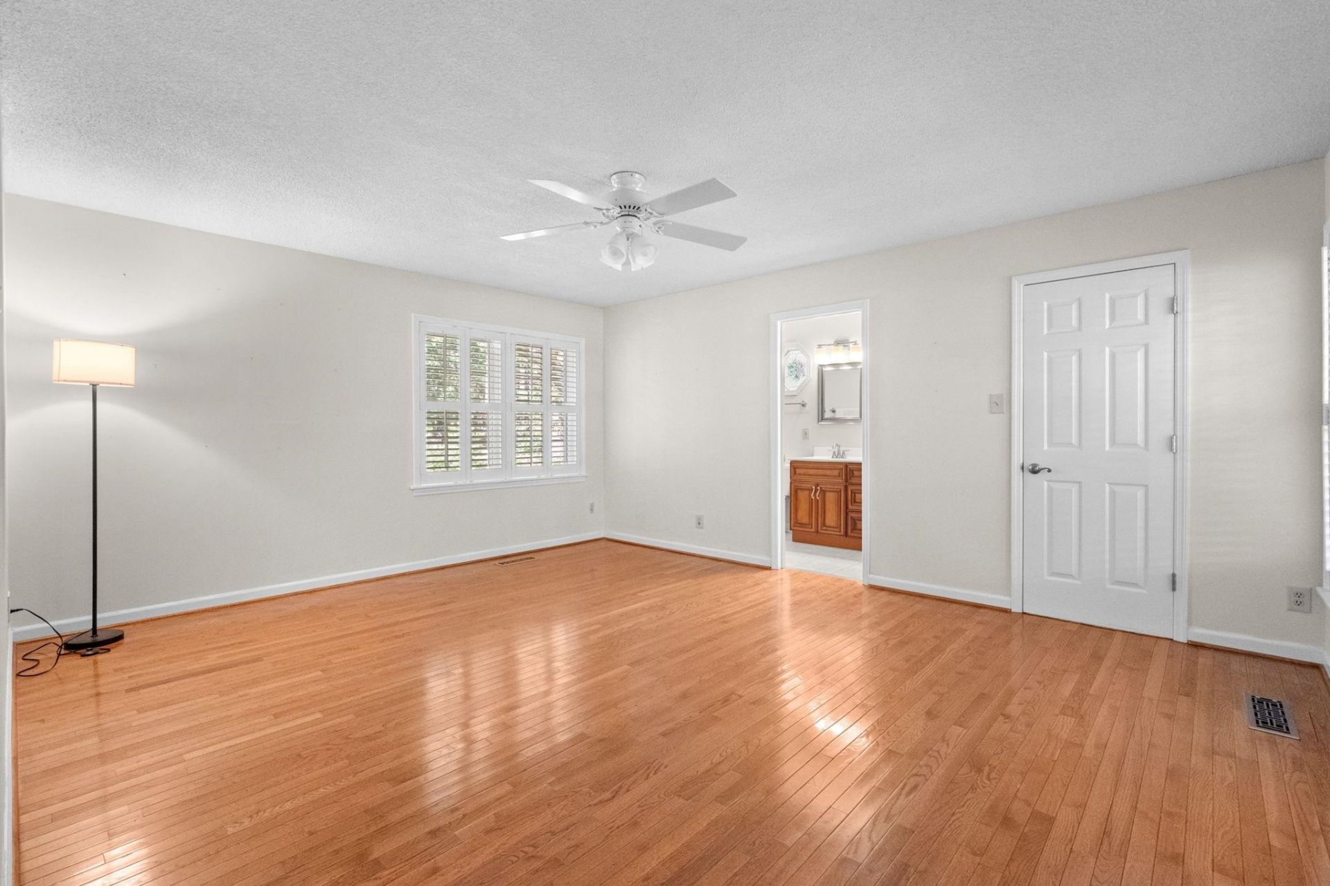 489 Crooked Oak Dr. Photo 24