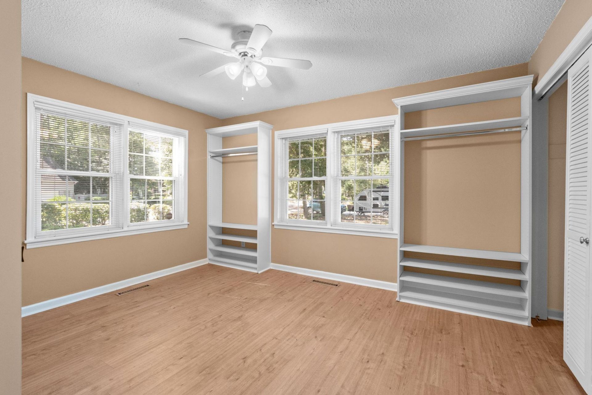 489 Crooked Oak Dr. Photo 35