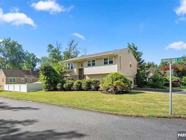 212 Frankfort Avenue, NORTHVALE, NJ 07647