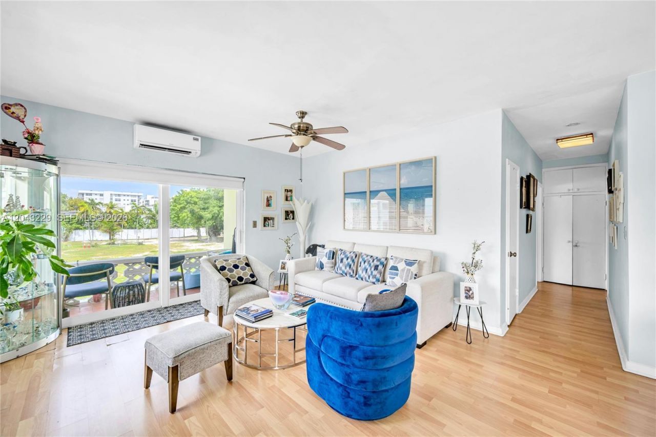 9281 W Bay Harbor Dr , Unit 15, Bay Harbor Islands, FL 33154 Photo