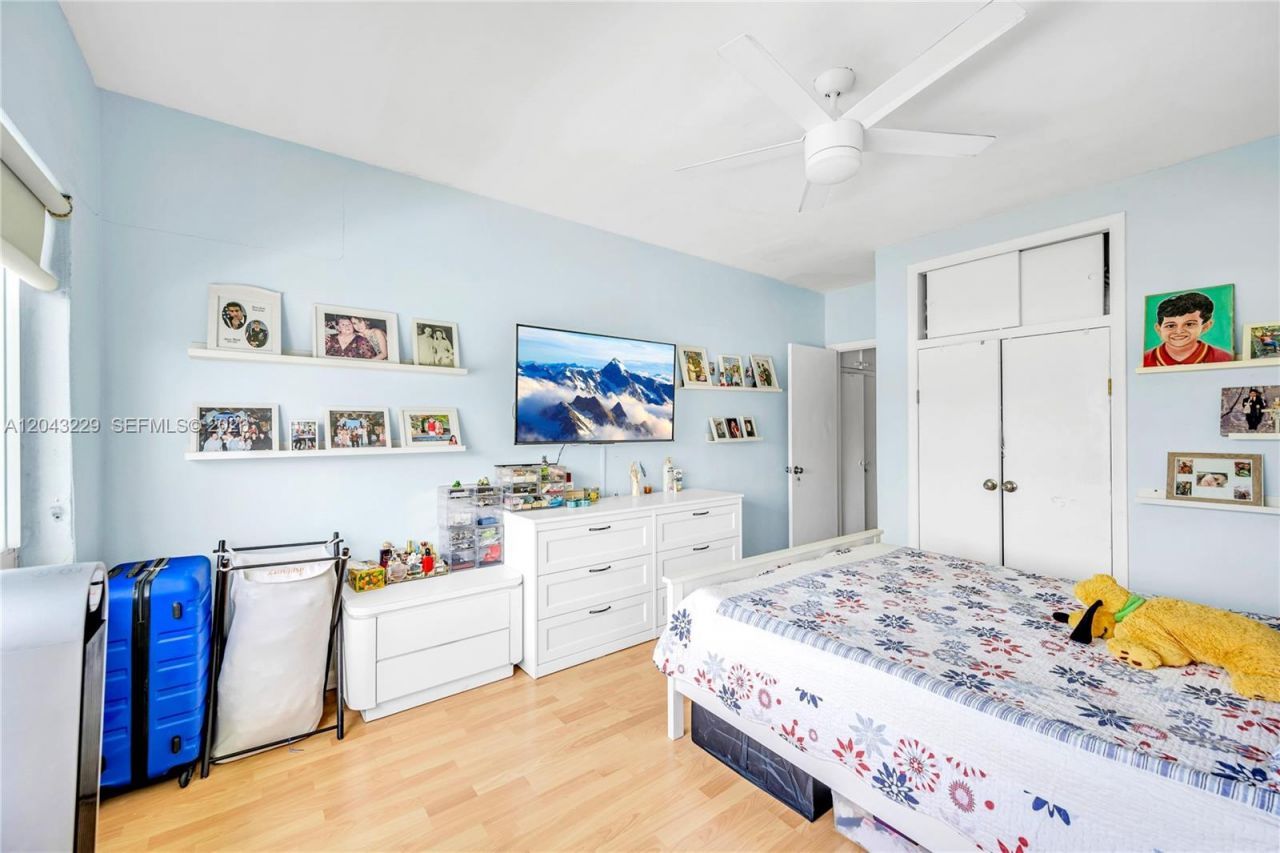 9281 W Bay Harbor Dr , Unit 15, Bay Harbor Islands, FL 33154 Photo