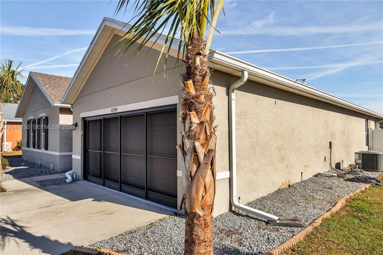 6749 NW 64th Court, Ocala, FL 33476 Photo