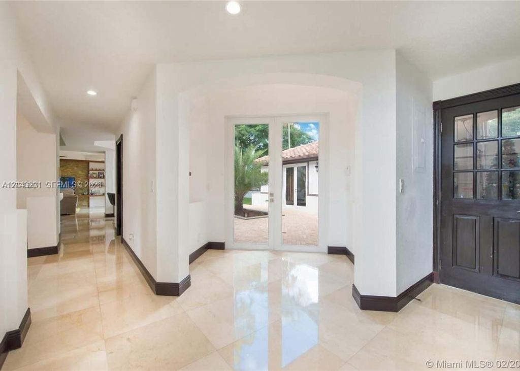 8164 SW 171st St, Palmetto Bay, FL 33157 Photo