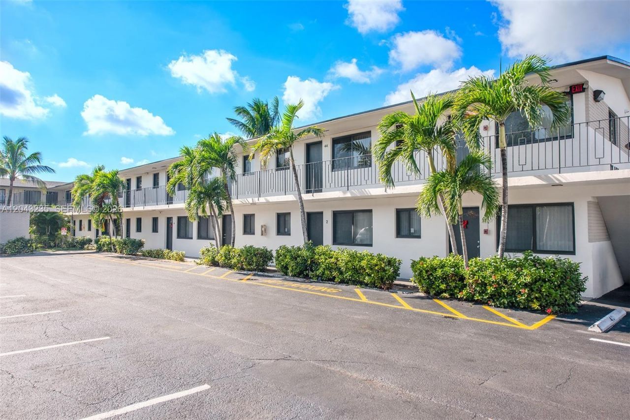 1310 W 29th St , Unit 40, Hialeah, FL 33012 Photo