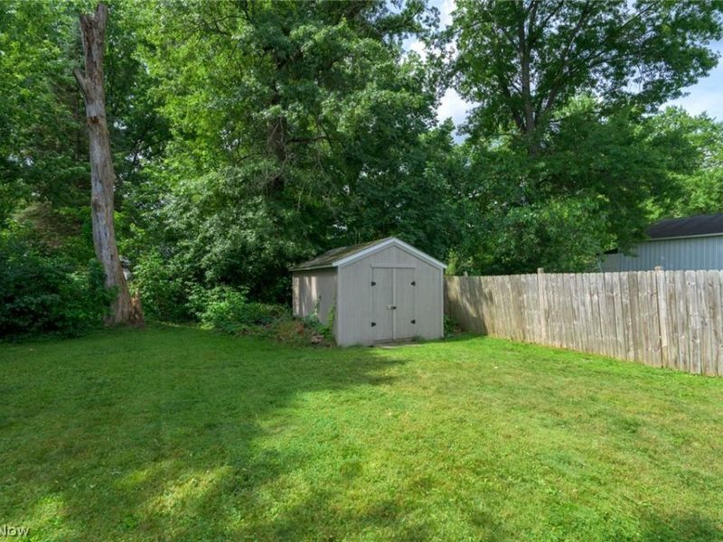 746 E Highland Avenue, Ravenna, OH 44266 Photo 10