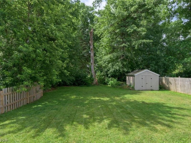 746 E Highland Avenue, Ravenna, OH 44266 Photo 11